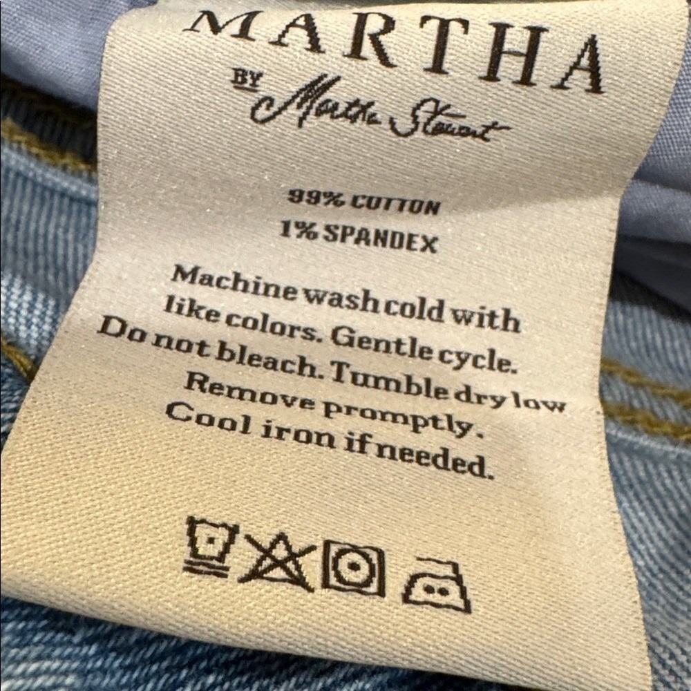 Martha Stewart Mid Rise Cropped Flare Jeans Chambray Blue MSA0133 Size 6 NEW - Picture 9 of 9